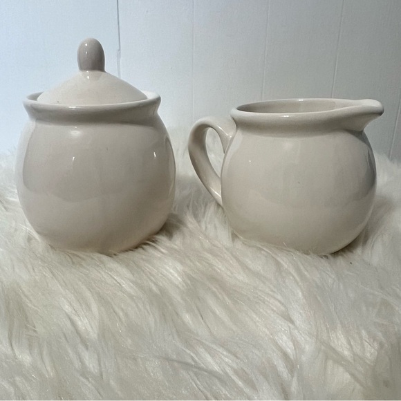 Rae Dunn Joy Wish Cream and Sugar Set New
House Decor Kitchen Coffee - Picture 3 of 9